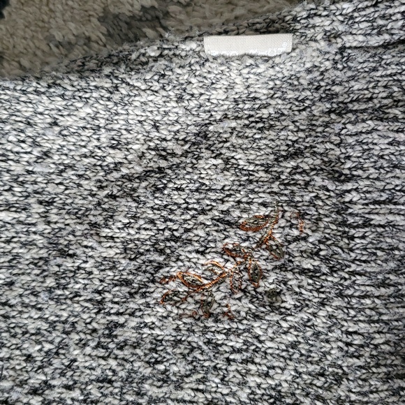 Woolrich Women's Gray Zip-Up Sweater - Picture 9 of 13